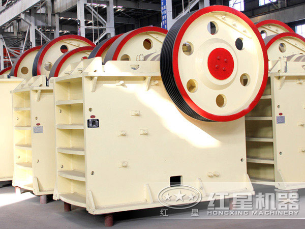 每個小時十幾噸產(chǎn)量的破碎機有哪些型號？有沒有詳細(xì)的價格表